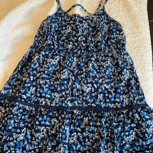 Size L floral summer dress.